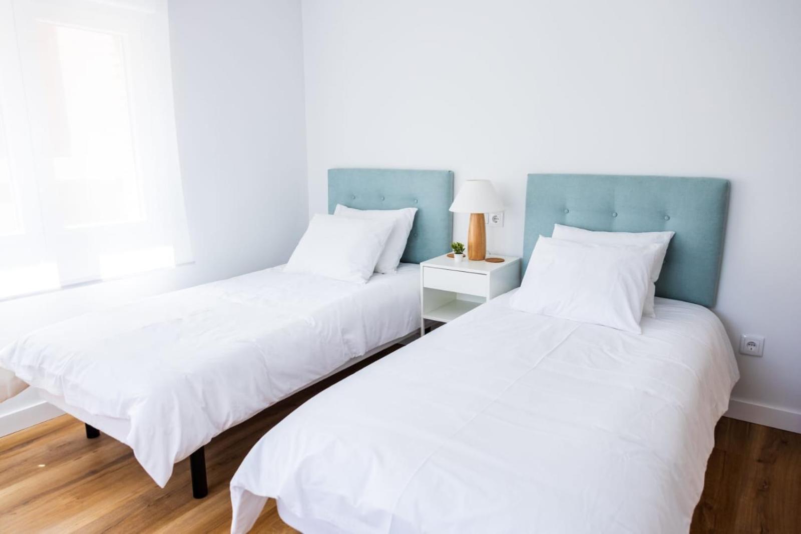 Apartment Nuevo Entre 2 Playas Con Garaje, Terraza, Wifi Gijon